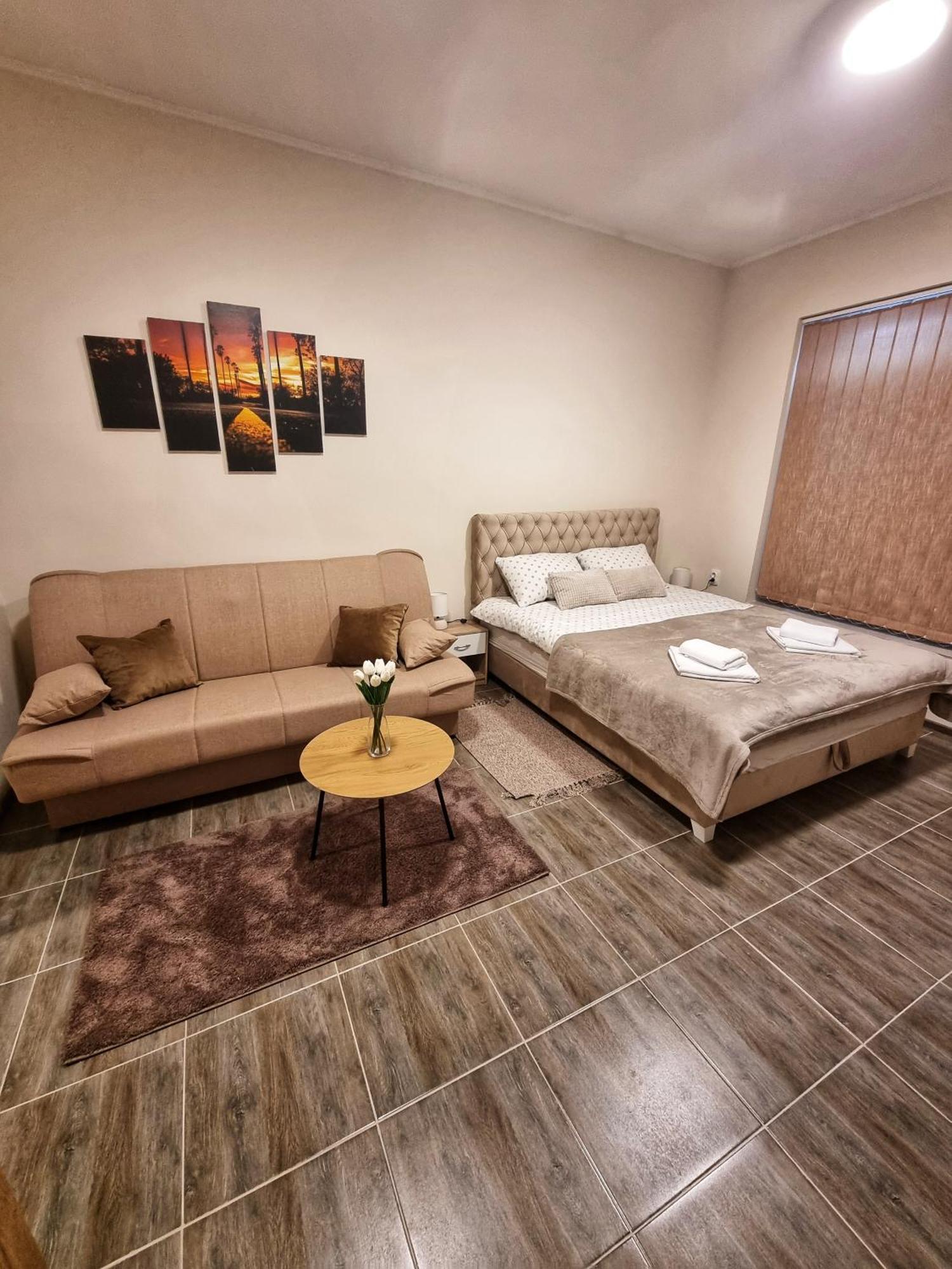 Dorce Apartmani Horgos Exterior photo